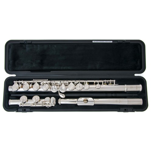 Brand new yamaha flute - brand, yfl