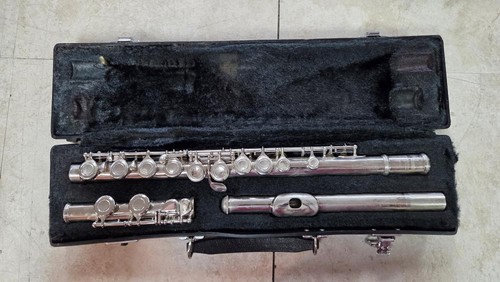 Yamaha 225n flute with case - 225n, ii