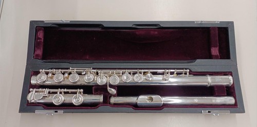 Yamaha yfl 811 flute with - flute,